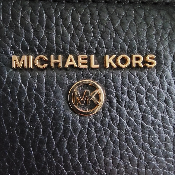 Michael Kors Sienna Medium Pebbled Leather Satchel Black w/ Gold-tone Hardware - Picture 3 of 14